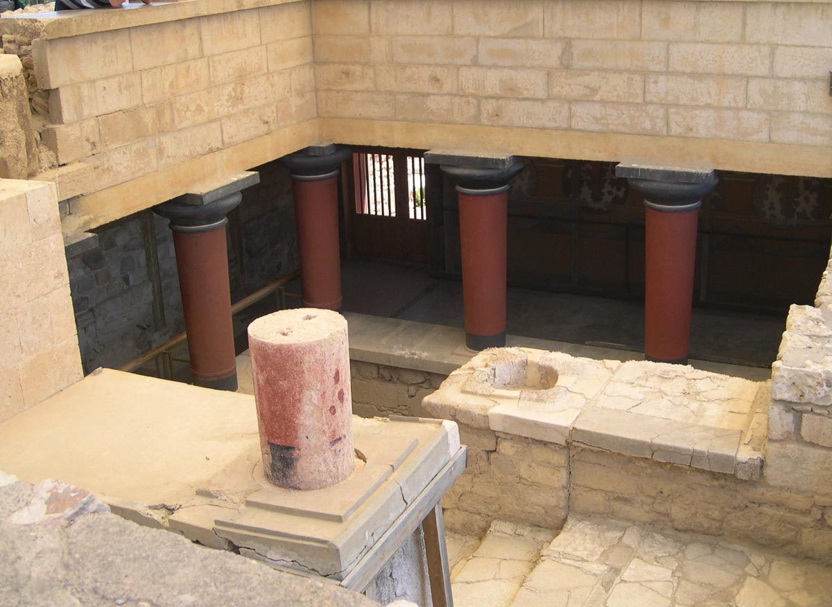 knossos palace labyrinth private tour