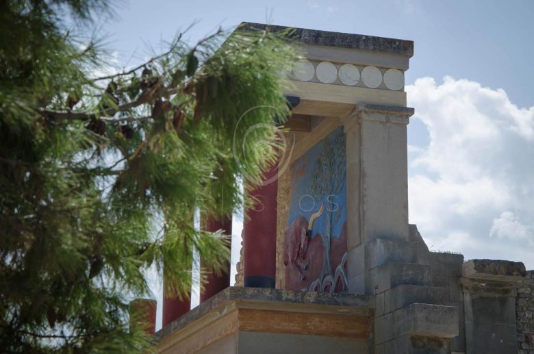 knossos palace crete_private tours_elissos