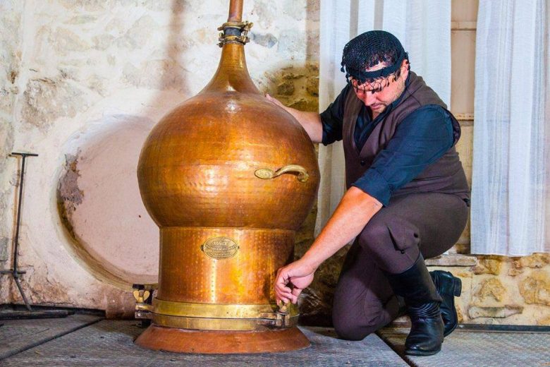 raki making-raki still-private tour crete-elissos