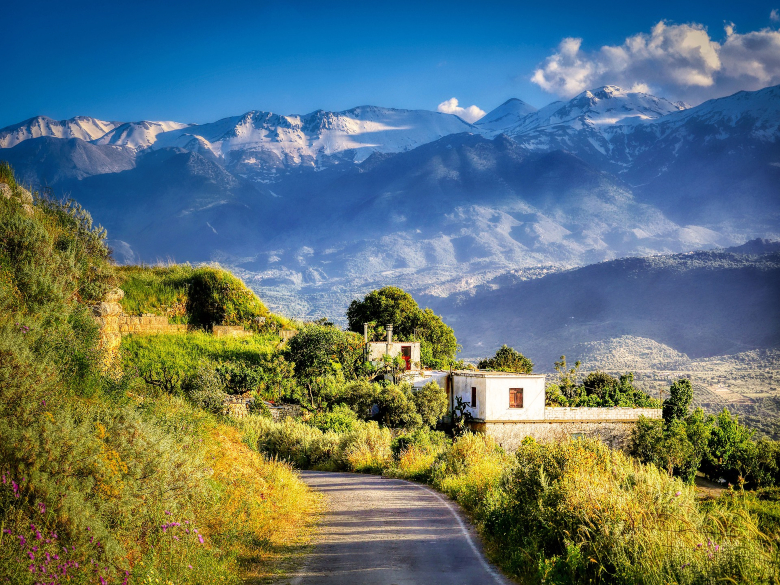 mountains in crete_winter experiences in crete_elissos