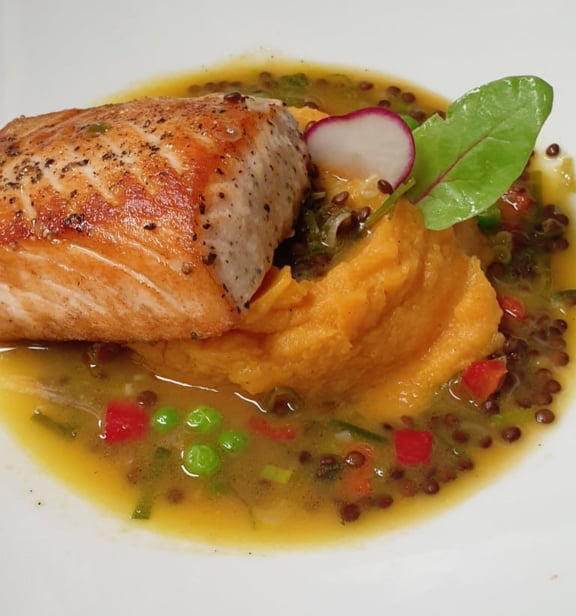 Fresh salmon fillet with sweet potato mash at Kariatis Restaurant