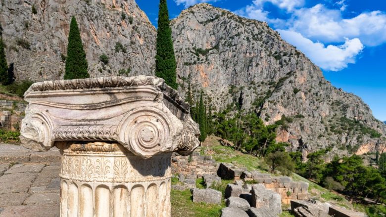 oracle of delphi greece