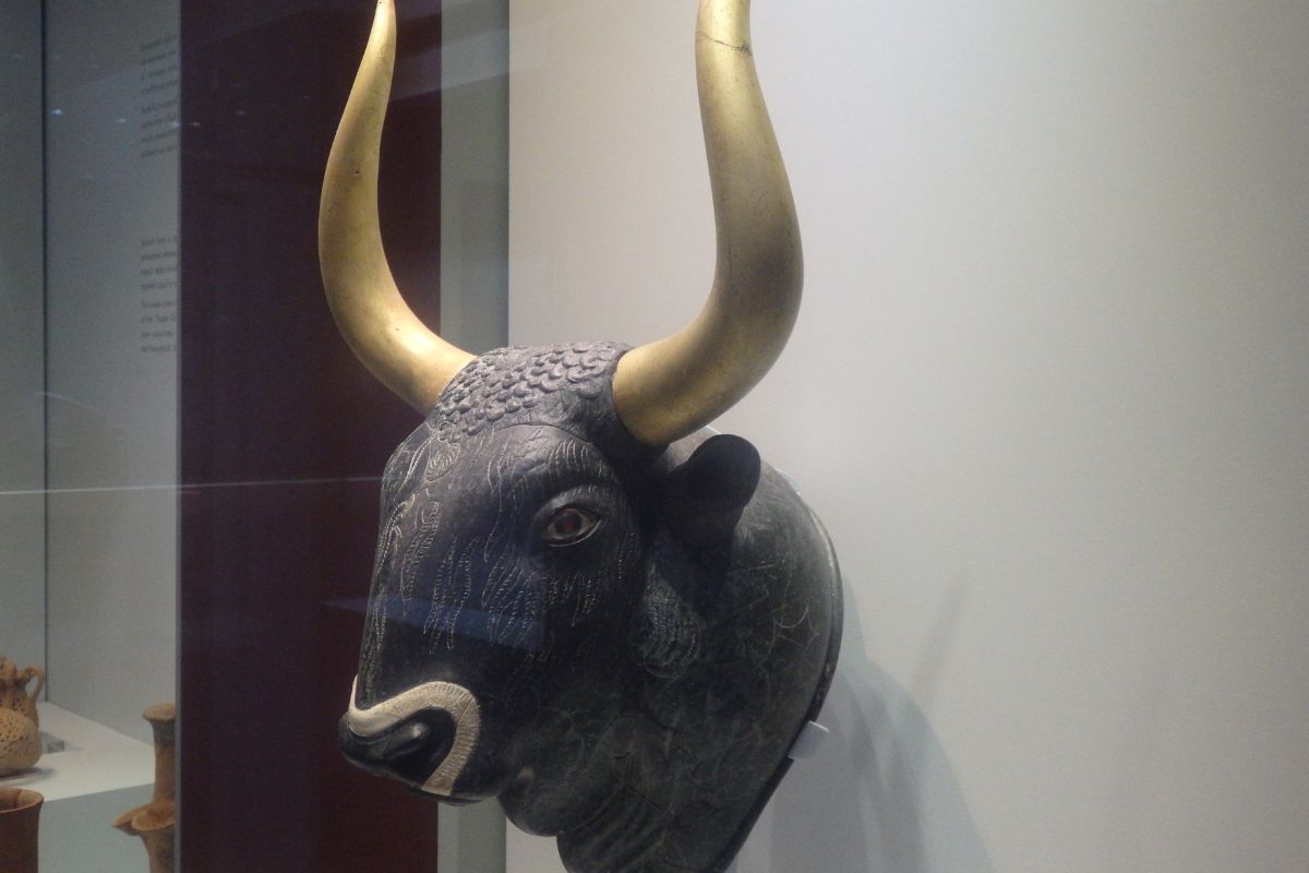 Bull-headed rhyton at the Heraklion Archaeological Museum, a fascinating Crete to do for history and Minoan culture enthusiasts.