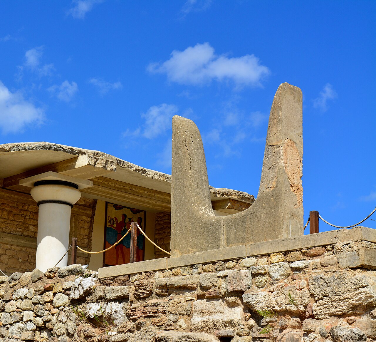 Horns of Consecration at Knossos Palace in Crete, an ancient Minoan symbol associated with bull worship and the Minotaur myth Copy alt text